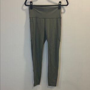 Outdoor Voices Green Leggings Size Small